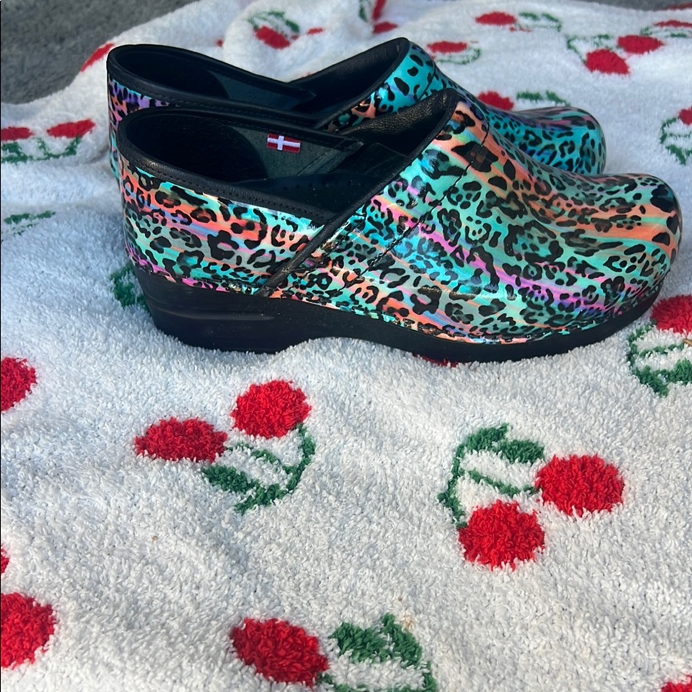 Sanita Colorful Leopard Print Clogs
